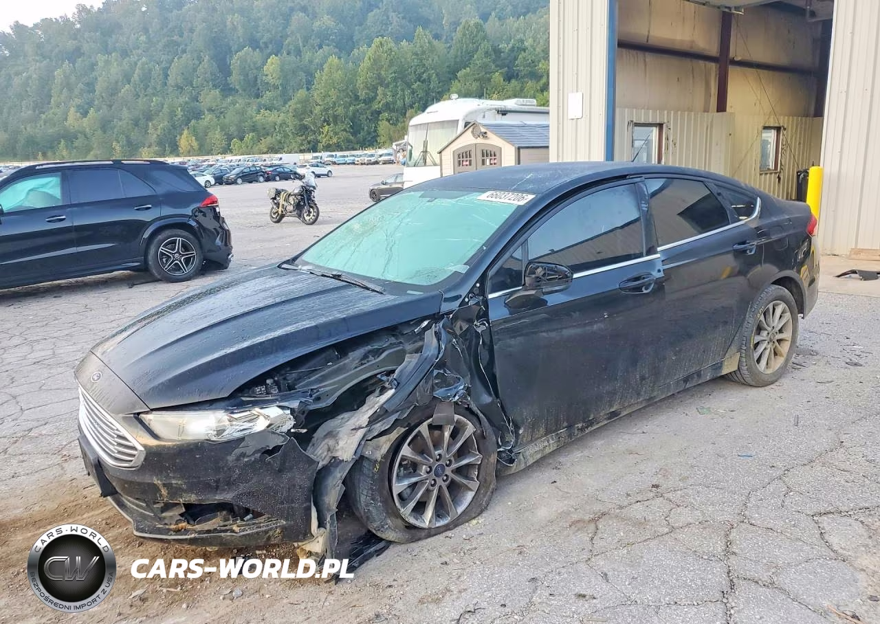 2017 Ford Fusion Se VIN:3FA6P0H76HR415185 - 1