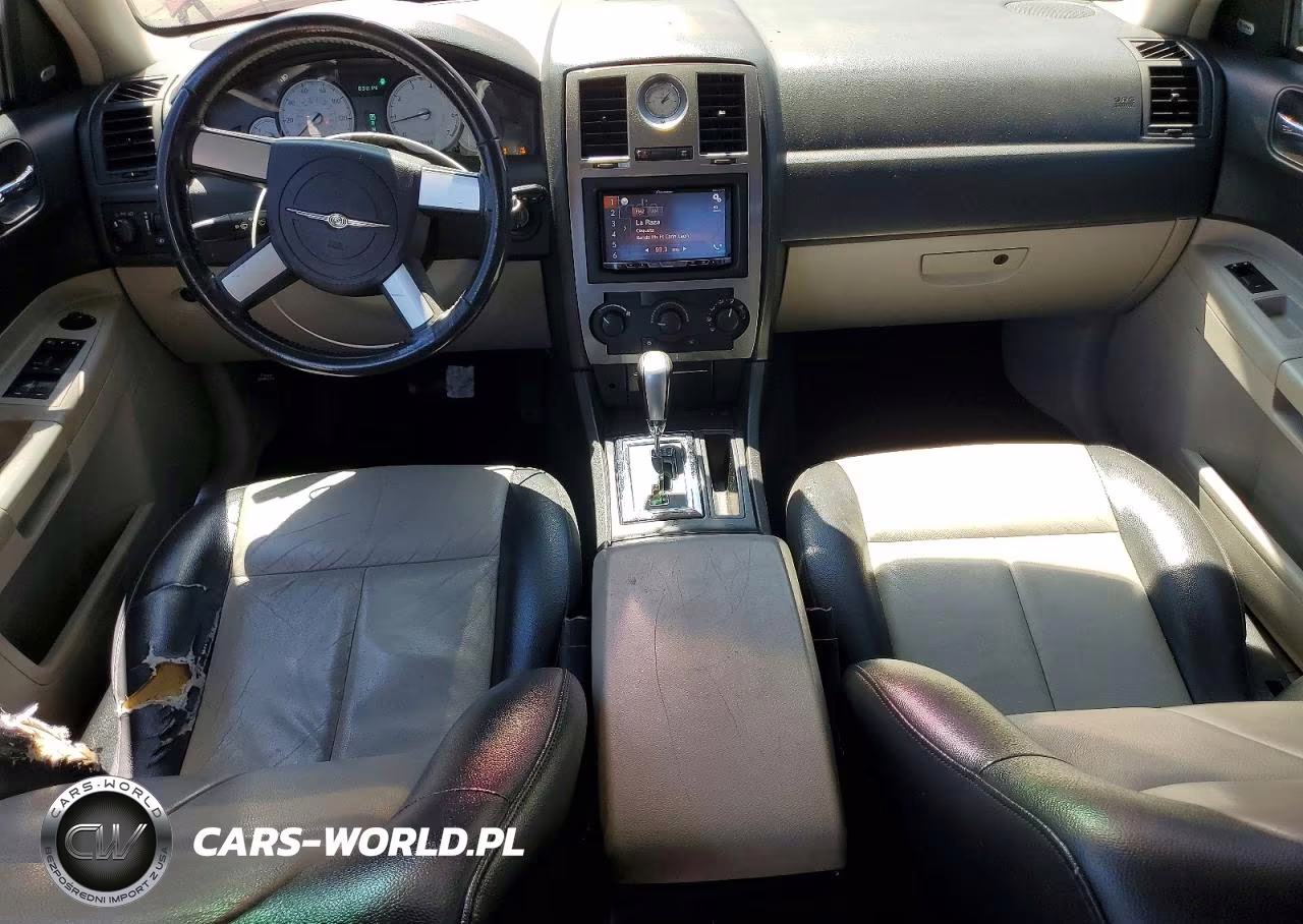 2007 Chrysler 300 Touring VIN:2C3KA53G27H698293 - 8