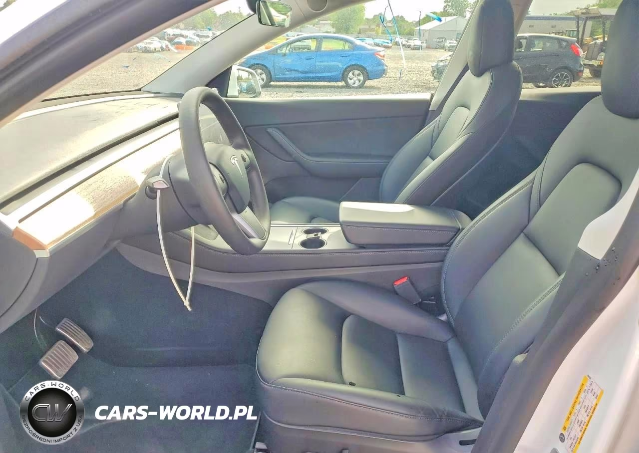2022 Tesla Model Y VIN:7SAYGDEE6NF486304 - 7