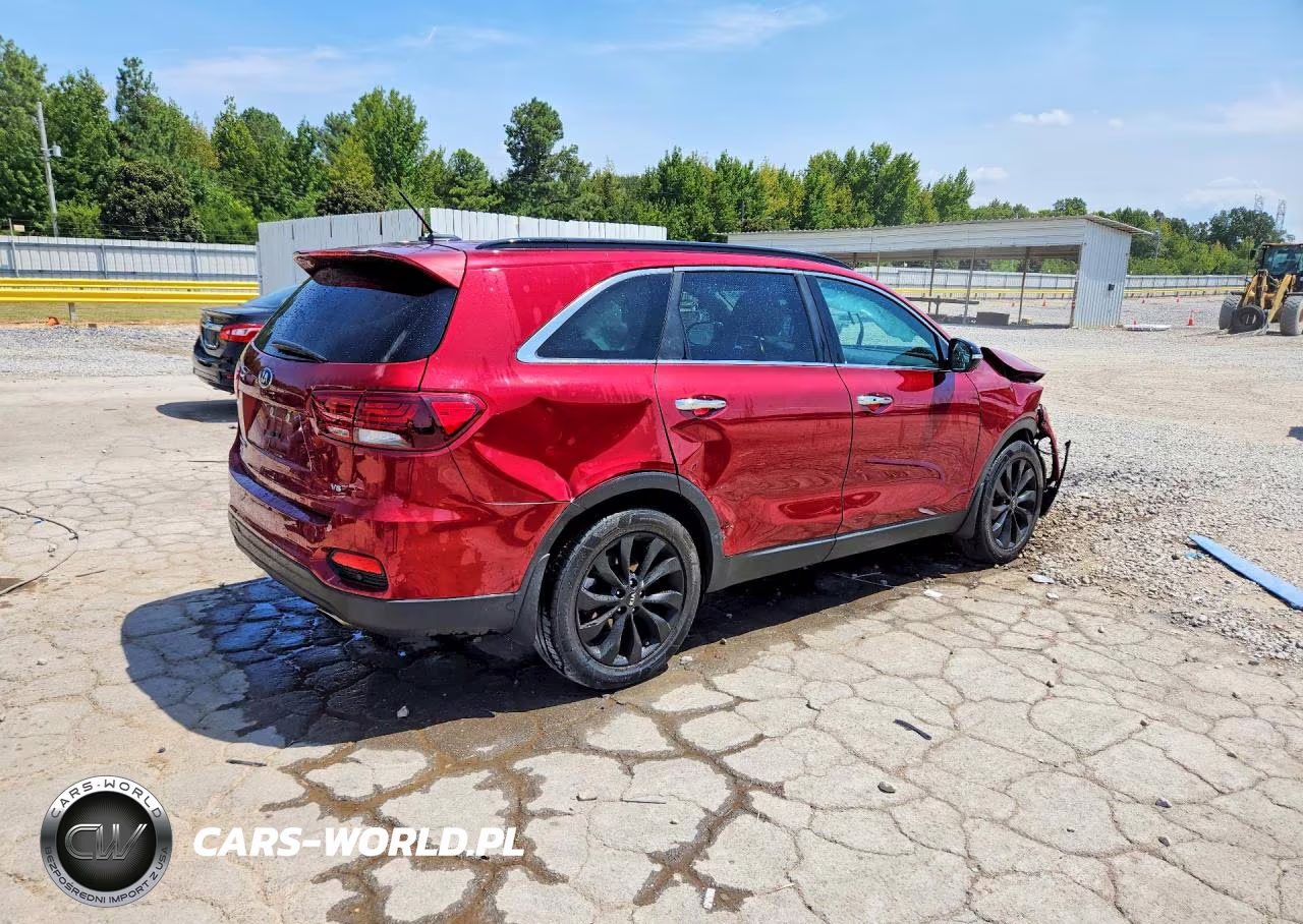 2020 Kia Sorento S VIN:5XYPG4A57LG693594 - 3