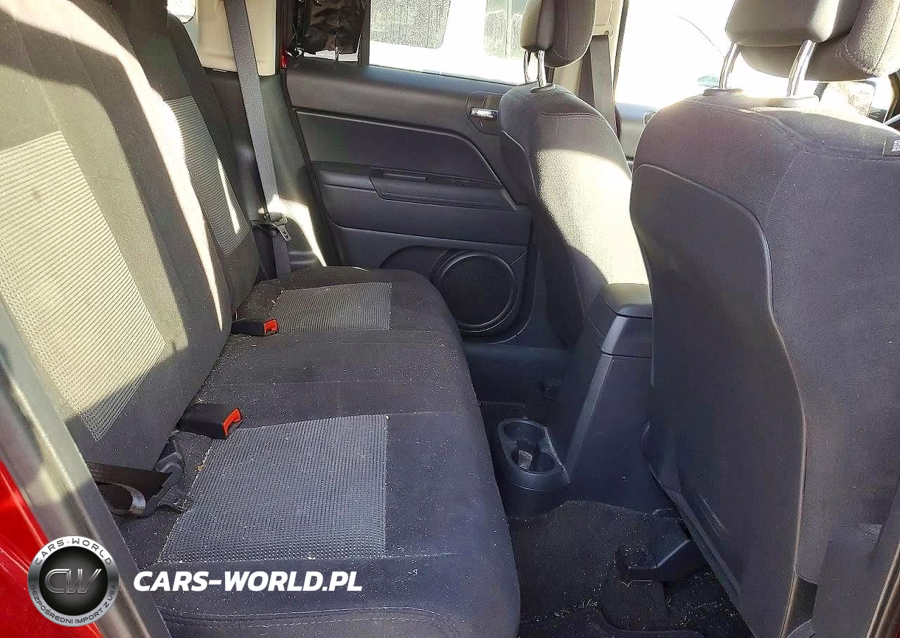 2015 Jeep Patriot Latitude VIN:1C4NJRFB5FD376694 - 11