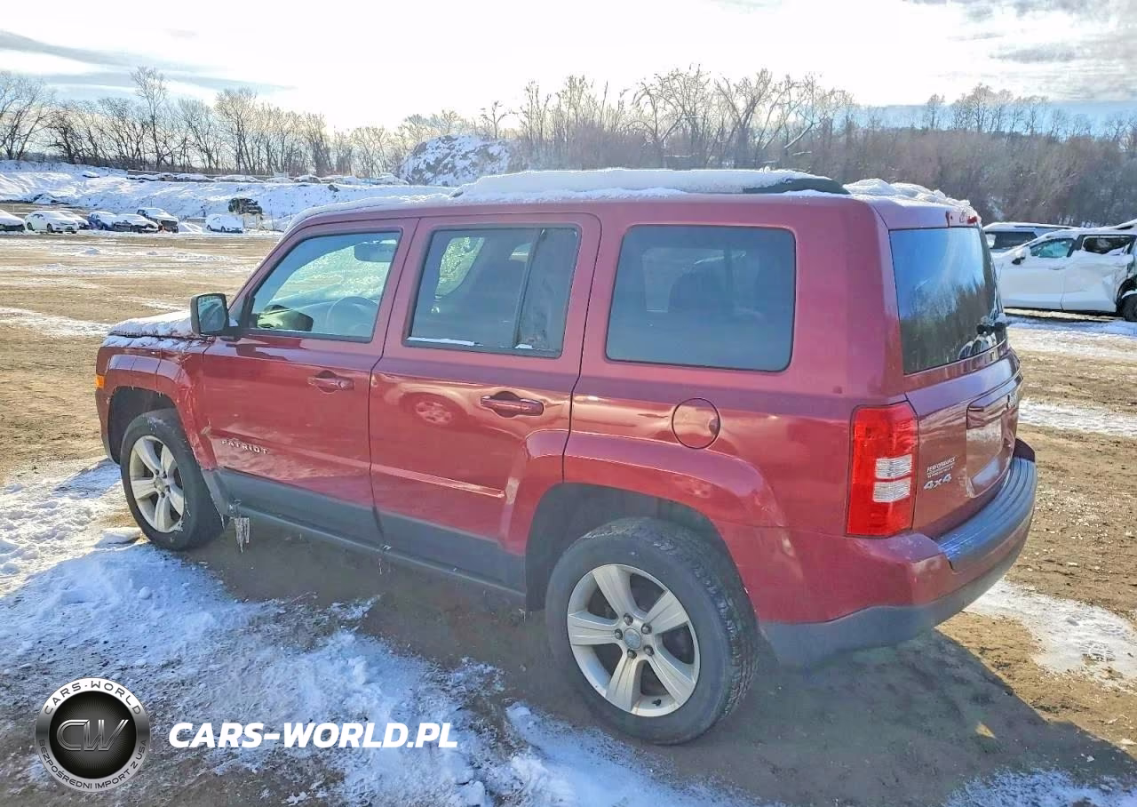 2015 Jeep Patriot Latitude VIN:1C4NJRFB5FD376694 - 2
