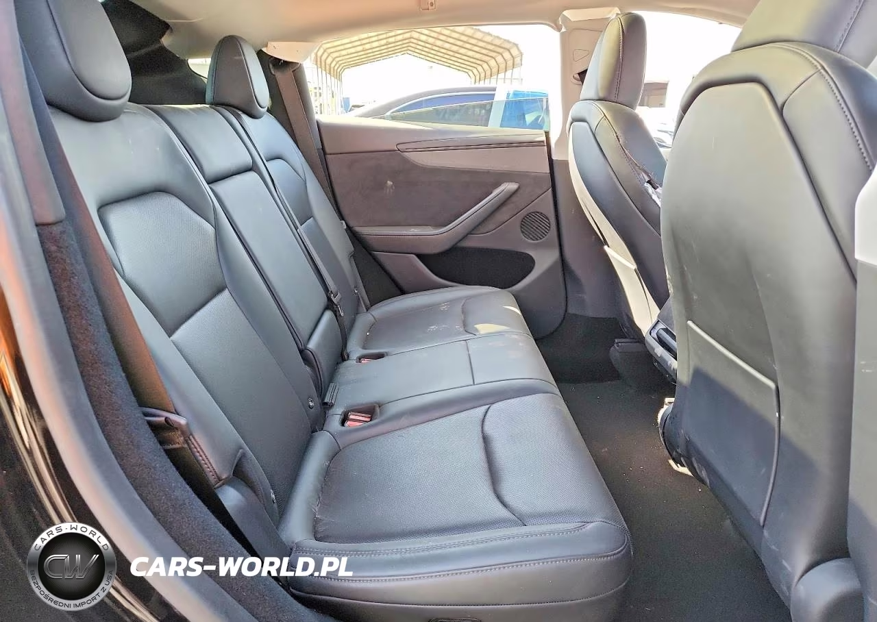 2026 Tesla Model Y VIN:7SAYGDED5TF516736 - 11