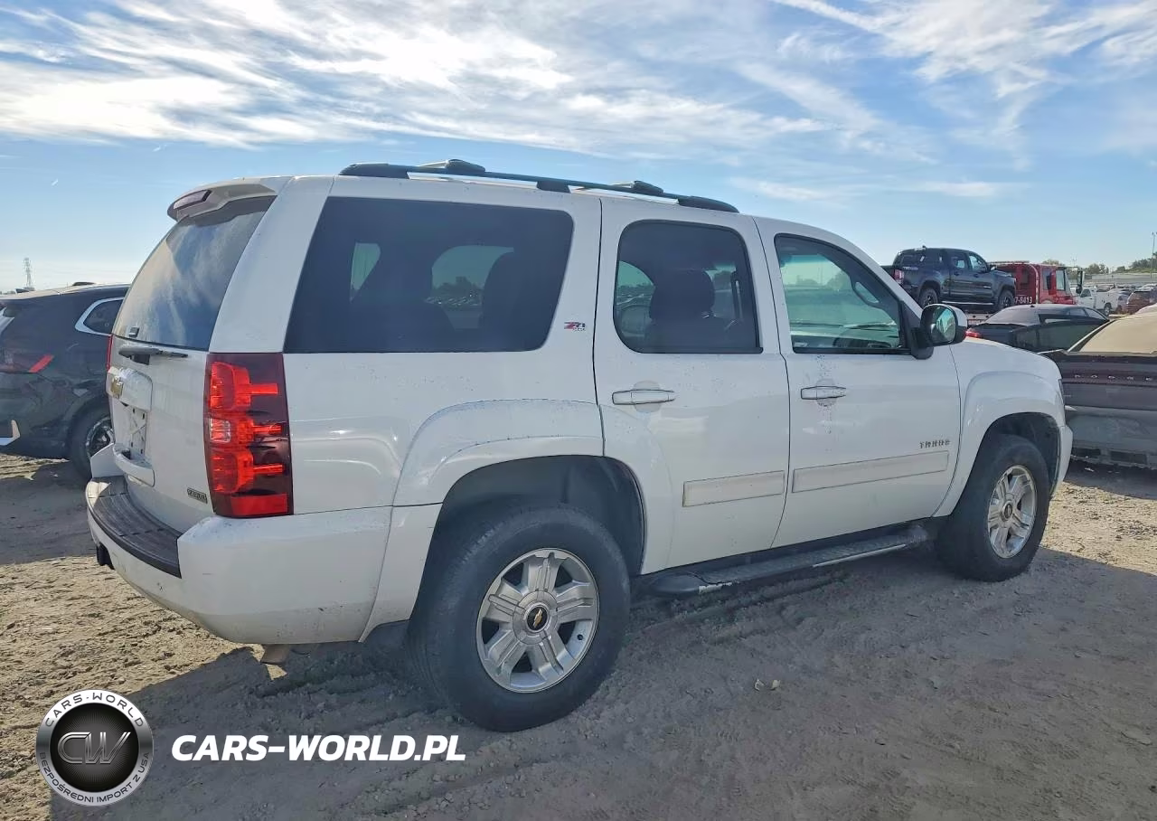 2012 Chevrolet Tahoe K1500 Lt VIN:1GNSKBE01CR315873 - 3