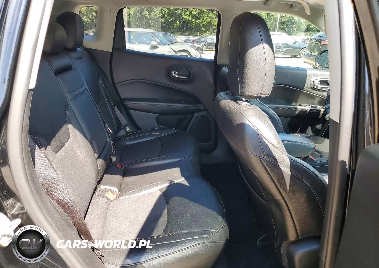 2019 Jeep Compass Latitude VIN:3C4NJCBB3KT851136 - 11