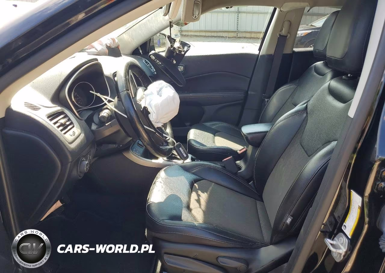 2019 Jeep Compass Latitude VIN:3C4NJCBB3KT851136 - 7