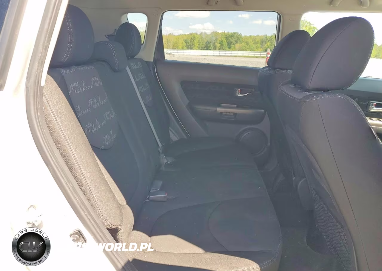2012 Kia Soul + VIN:KNDJT2A61C7402437 - 10