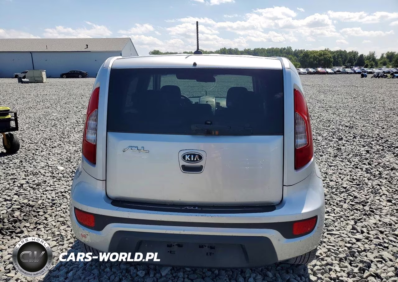 2012 Kia Soul + VIN:KNDJT2A61C7402437 - 6