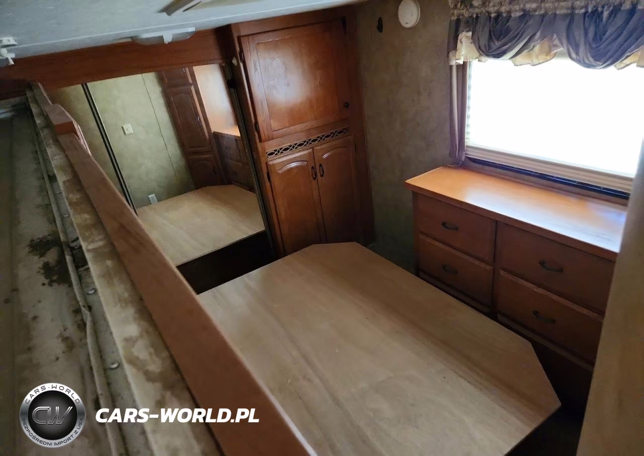 2009 Keystone Montana Camper VIN:4YDF3662394701762 - 5