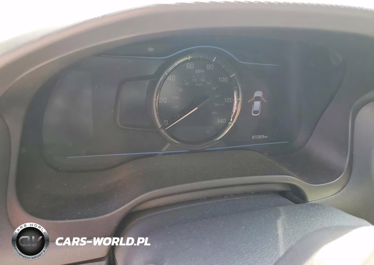2018 Hyundai Ioniq Blue VIN:KMHC65LC7JU065271 - 9
