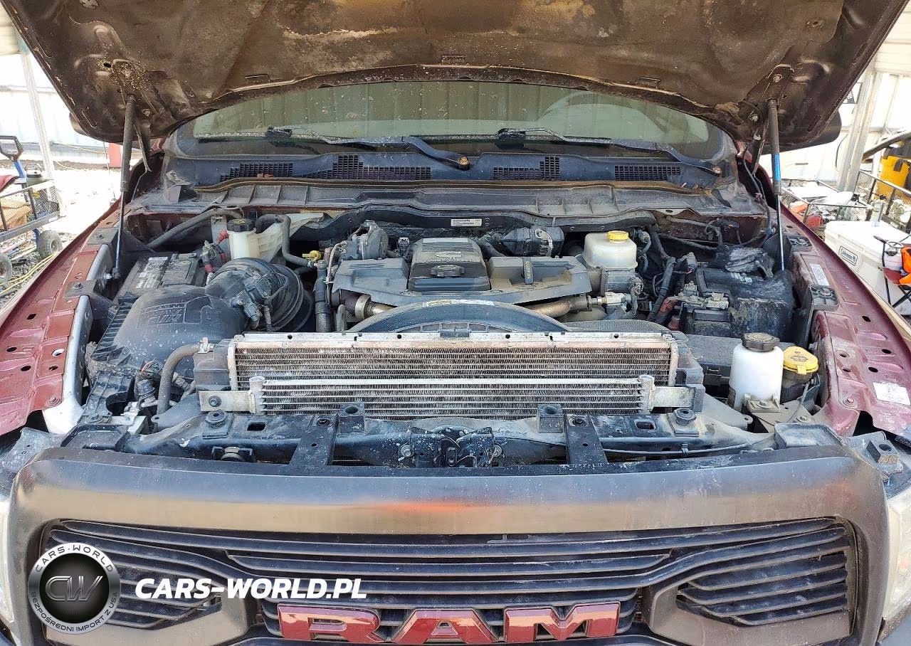RAM 2500 ST VIN:3C6UR5CL1JG380383 - 11