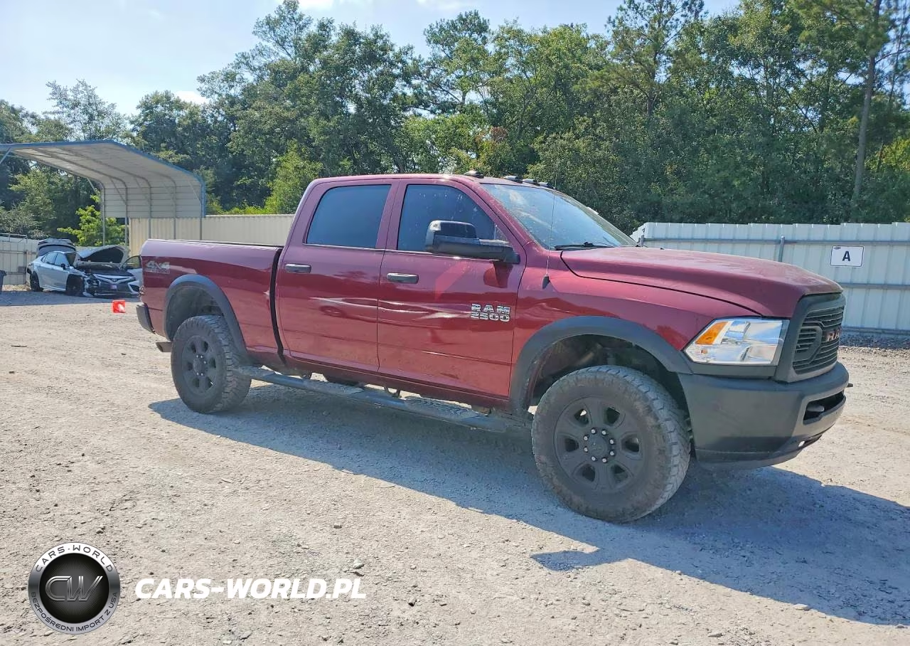 RAM 2500 ST VIN:3C6UR5CL1JG380383 - 4
