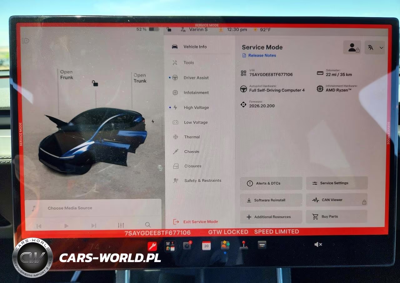 2026 Tesla Model Y VIN:7SAYGDEE8TF677106 - 9