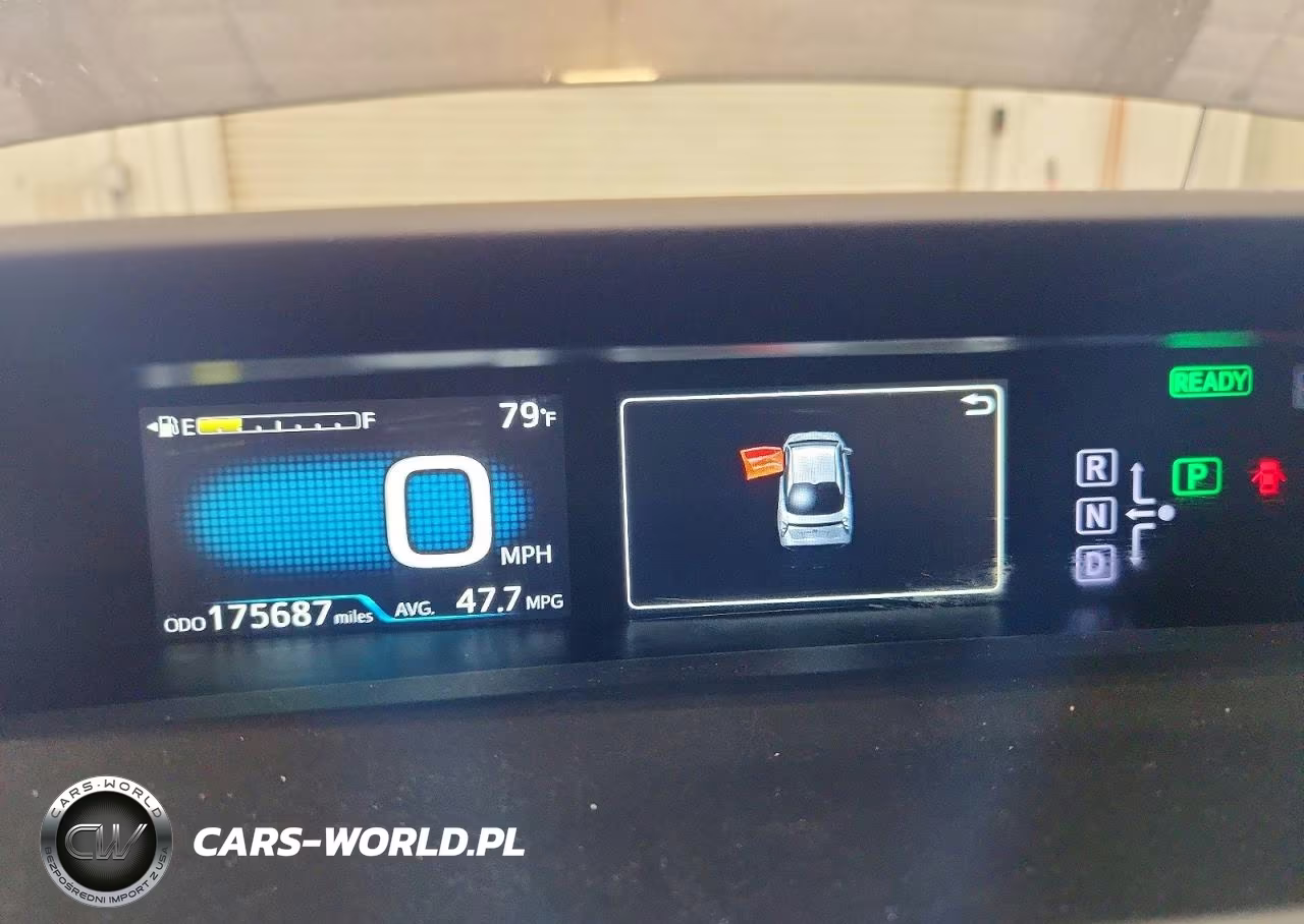 2017 Toyota Prius Four Touring VIN:JTDKARFU8H3540856 - 9