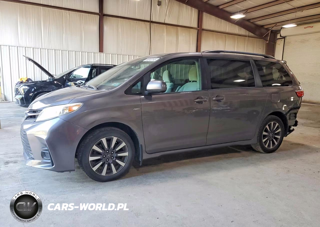 2019 Toyota Sienna Le