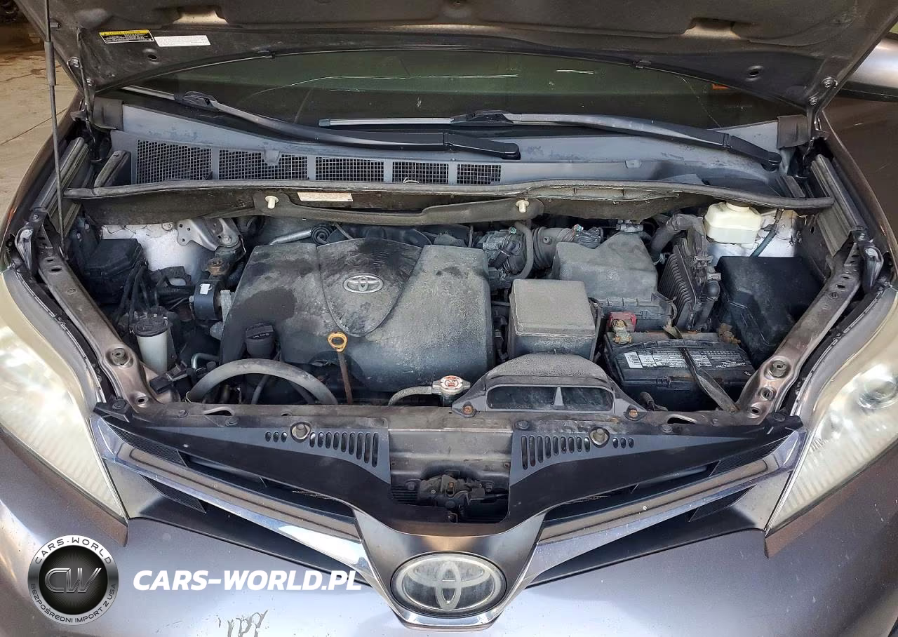 2019 Toyota Sienna Le VIN:5TDJZ3DC5KS218130 - 12