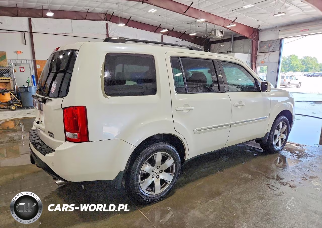 2015 Honda Pilot Touring VIN:5FNYF4H94FB044203 - 3