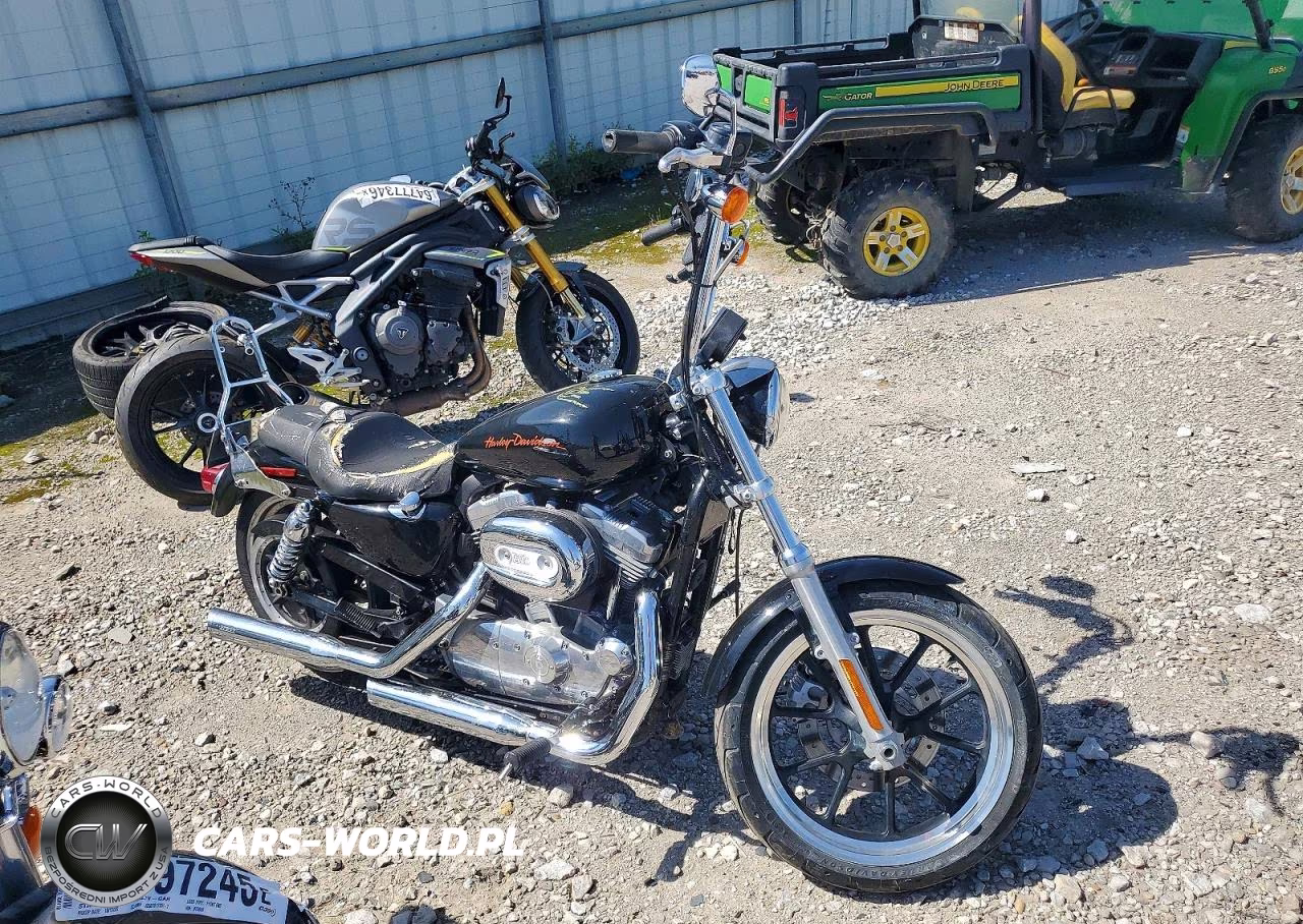 2012 Harley-Davidson Xl883 Superlow – zdjęcie 1 z 9