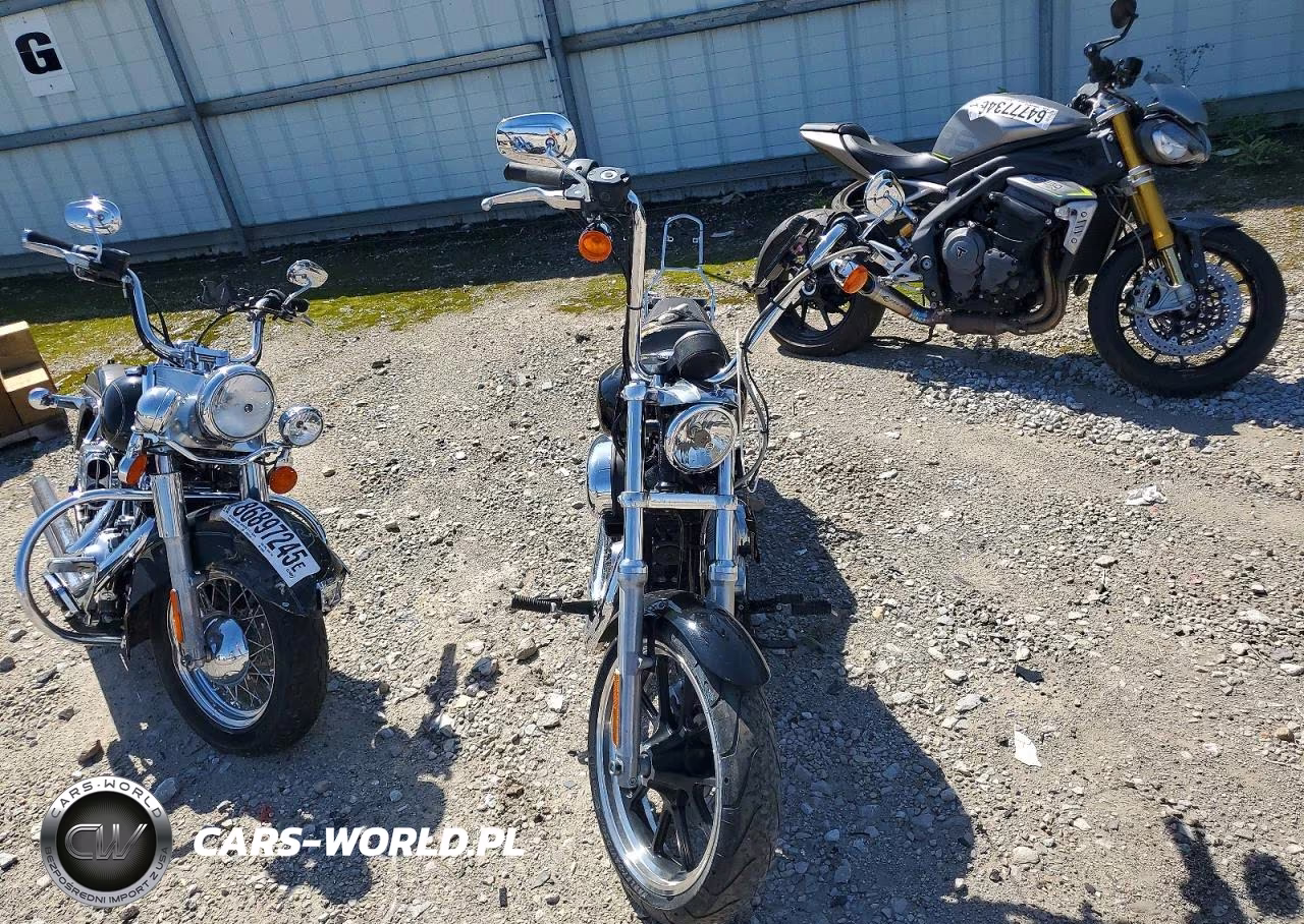 2012 Harley-Davidson Xl883 Superlow VIN:1HD4CR211CC435257 - 5