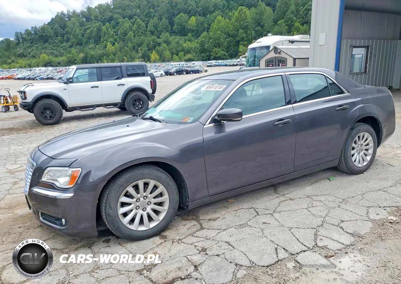 2014 Chrysler 300 VIN:2C3CCAAG9EH207595 - 1