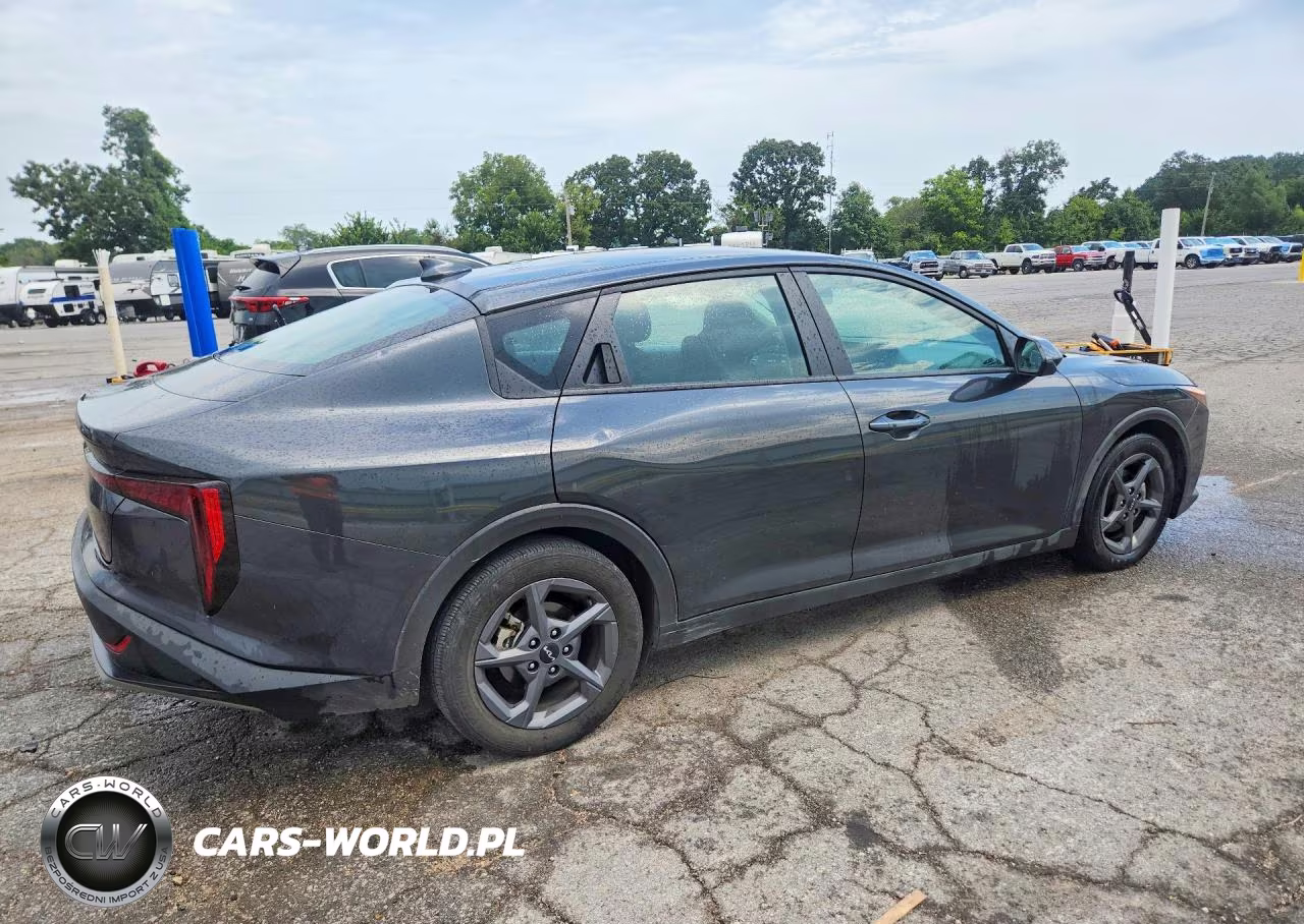 2025 Kia K4 Lxs VIN:3KPFT4DE7SE015572 - 3