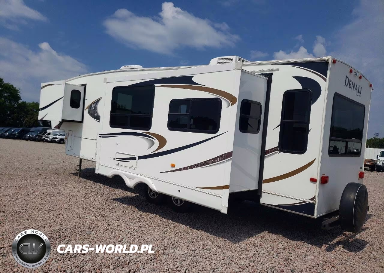 2011 Dutchmen Denali Camper VIN:47CFD1S28BP626942 - 3