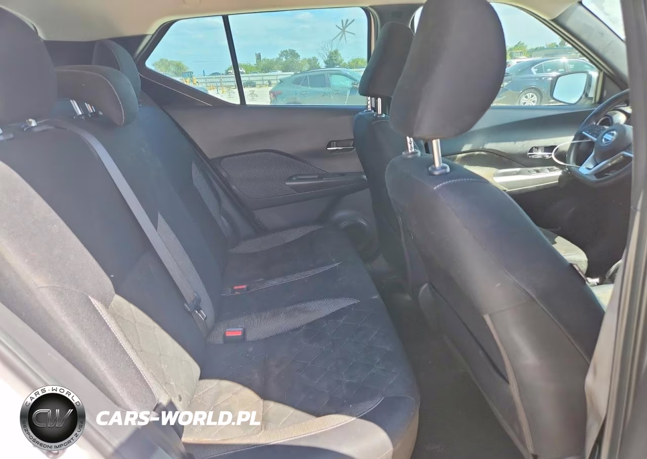 2018 Nissan Kicks Sv VIN:3N1CP5CU8JL537548 - 11
