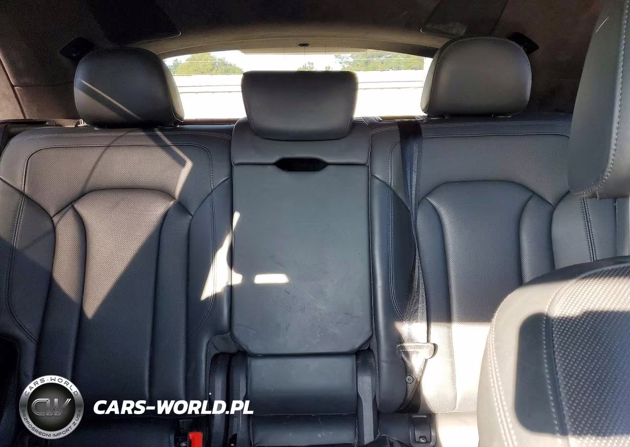 2019 Audi Q8 Prestige S-Line VIN:WA1FVBF16KD027670 - 10