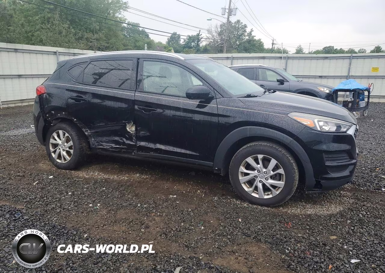 2019 Hyundai Tucson Value VIN:KM8J3CA41KU938529 - 4