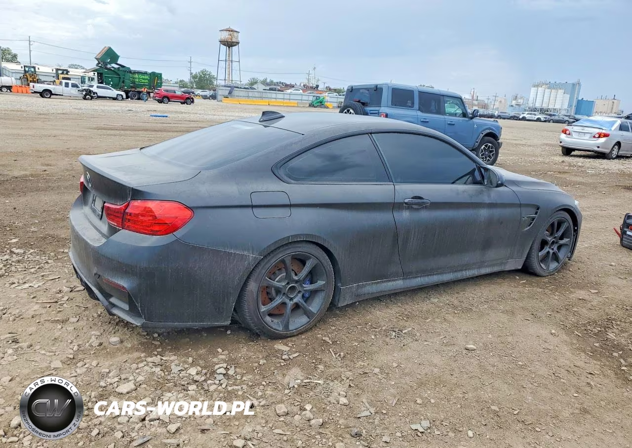 2017 BMW M4 VIN:WBS3R9C59HK708920 - 3