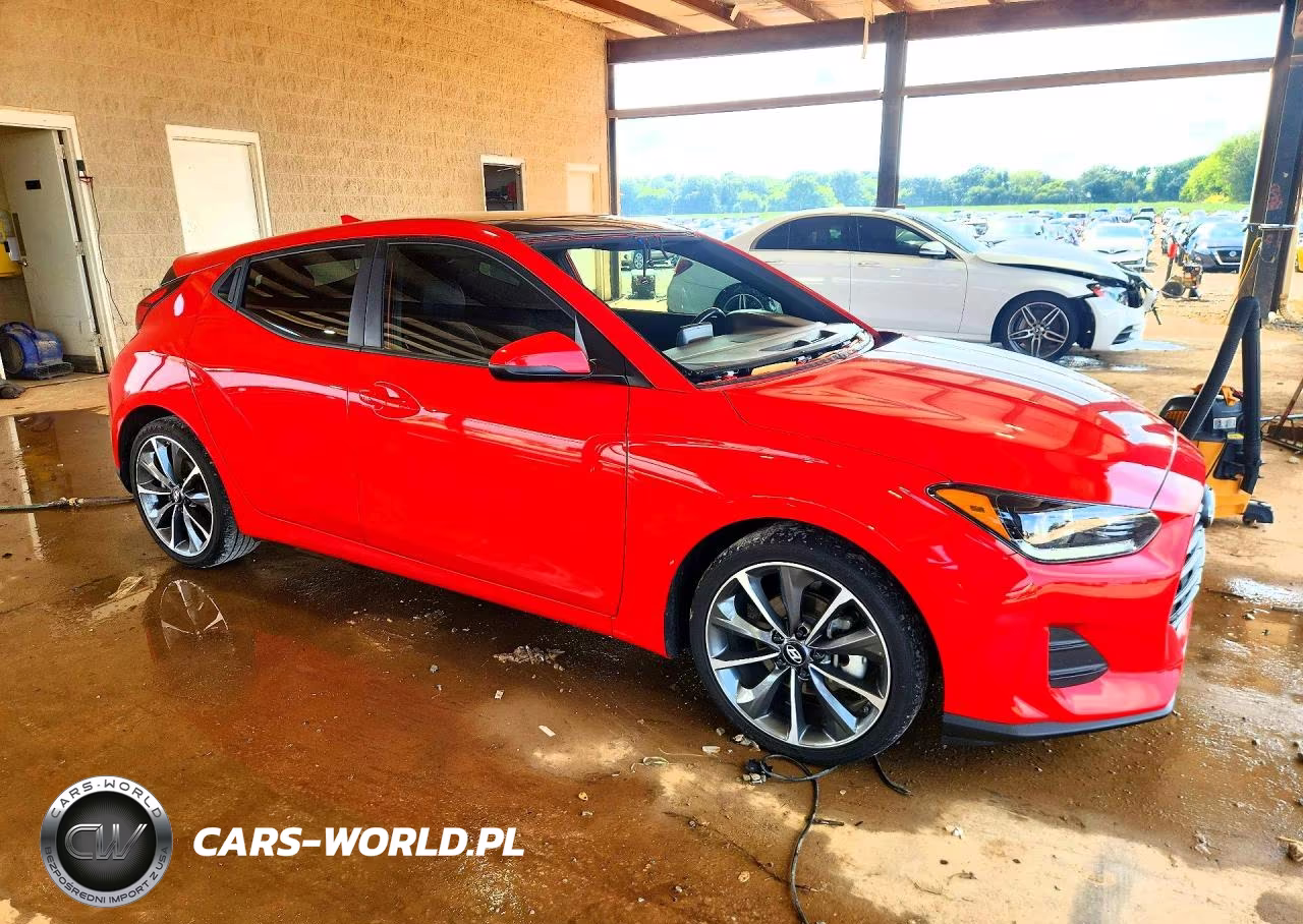 2020 Hyundai Veloster 2.0L Premium VIN:KMHTG6AF9LU030170 - 4