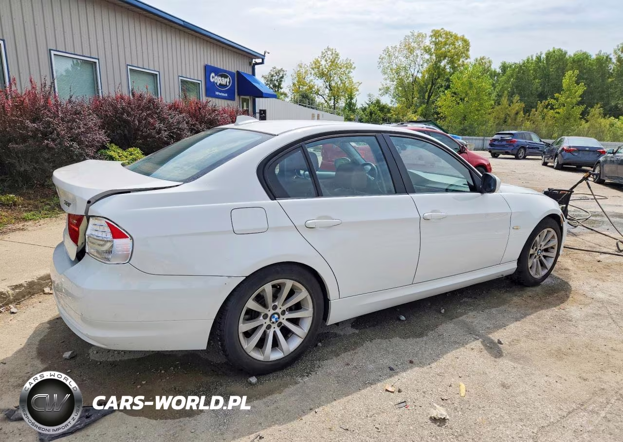 2011 BMW 328 I VIN:WBAPH7C53BA801510 - 3