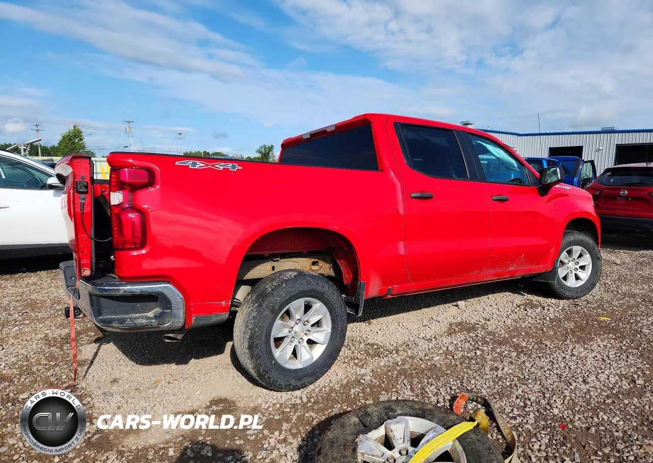 2023 Chevrolet Silverado K1500 VIN:3GCPDAEK1PG357311 - 3
