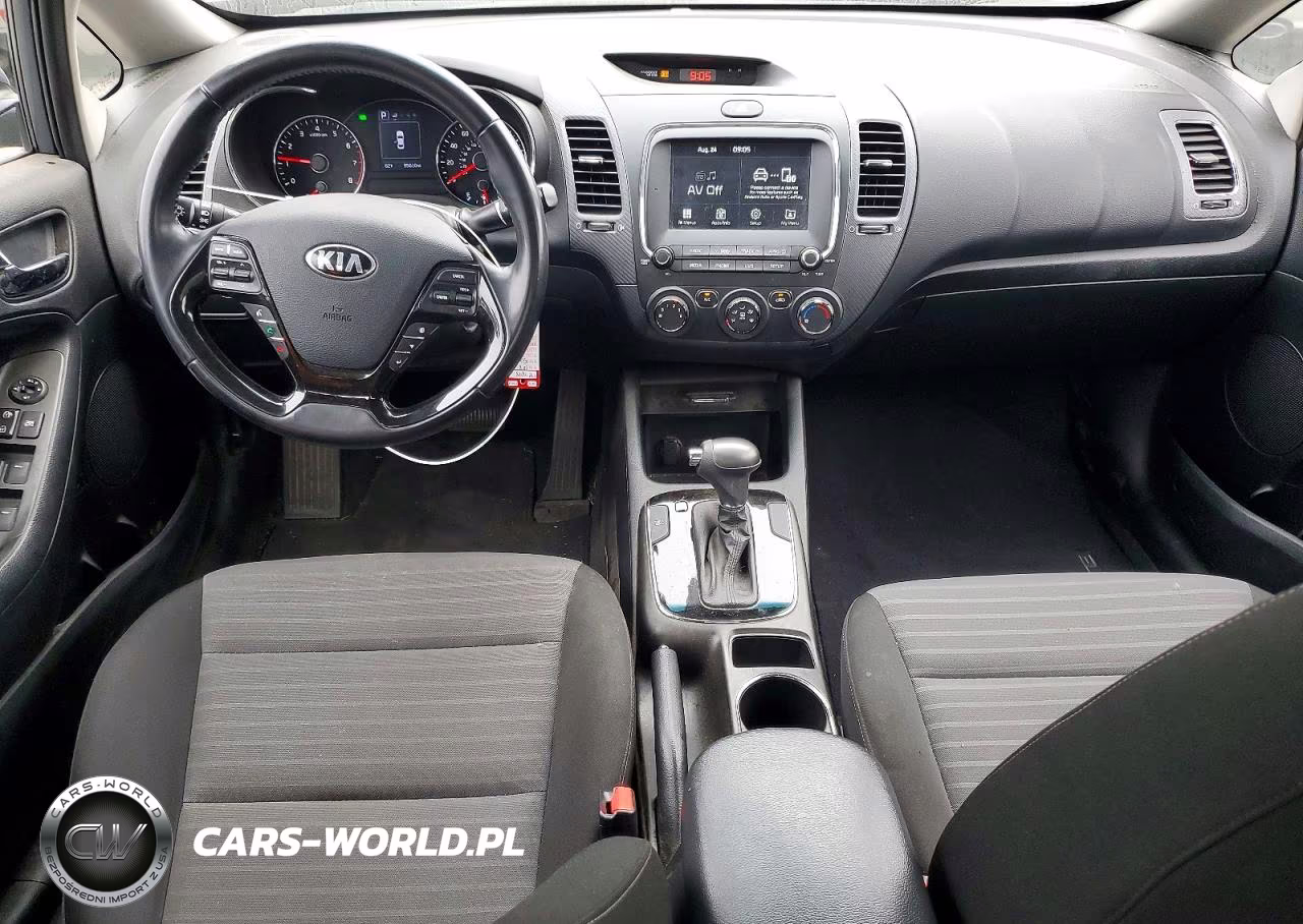 2018 Kia Forte S VIN:3KPFL4A73JE250930 - 8