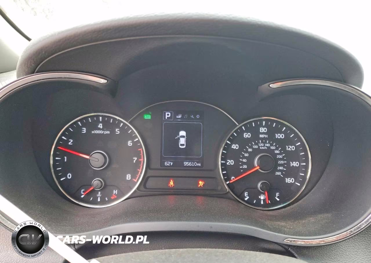 2018 Kia Forte S VIN:3KPFL4A73JE250930 - 9