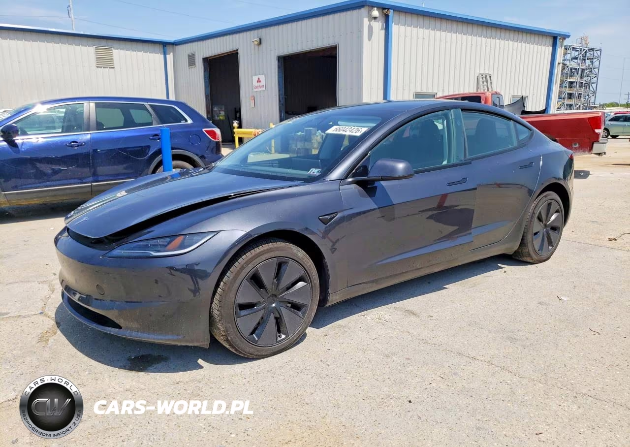 2025 Tesla Model 3 – zdjęcie 1 z 12