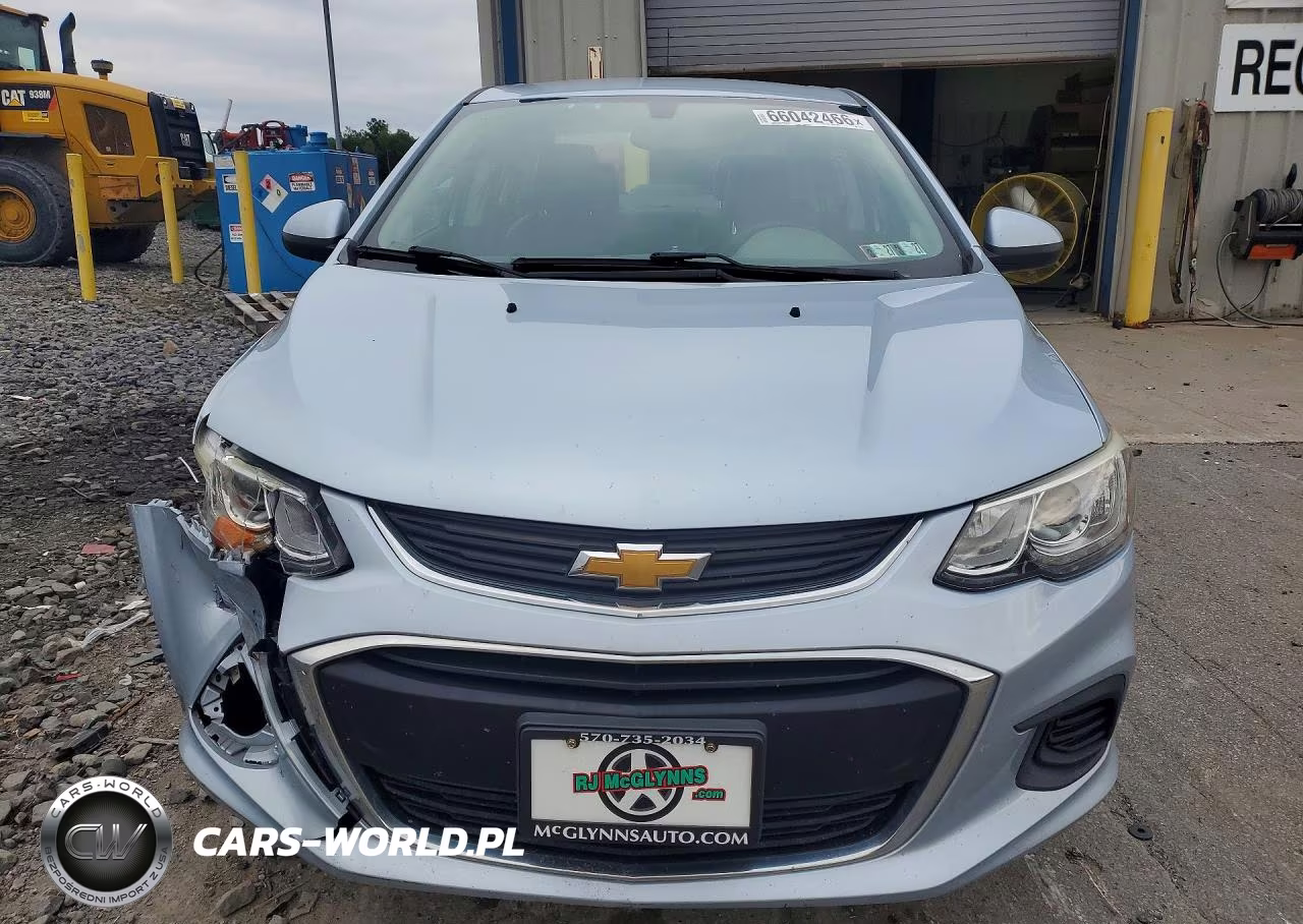 2018 Chevrolet Sonic Premier VIN:1G1JF5SB7J4106124 - 5
