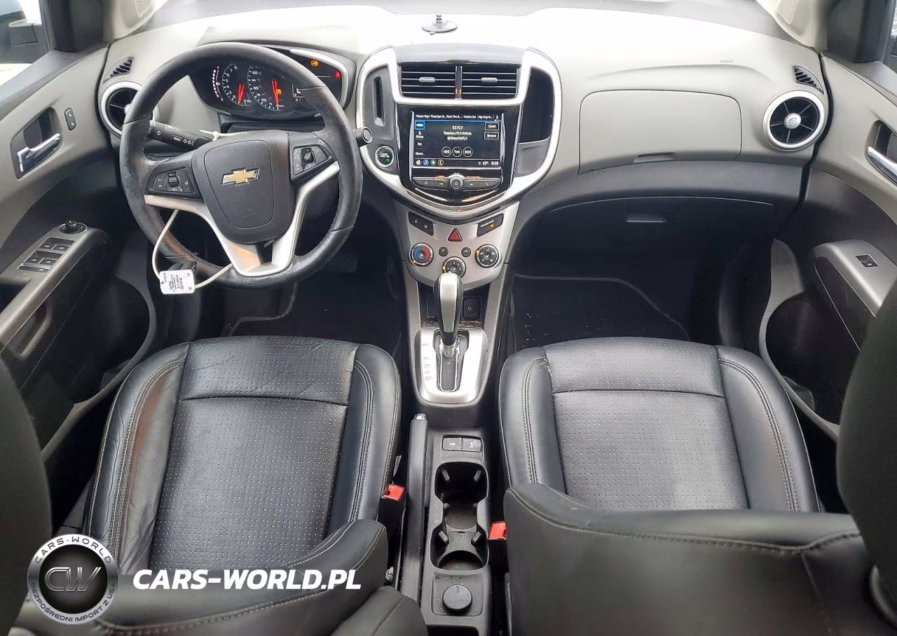 2018 Chevrolet Sonic Premier VIN:1G1JF5SB7J4106124 - 8