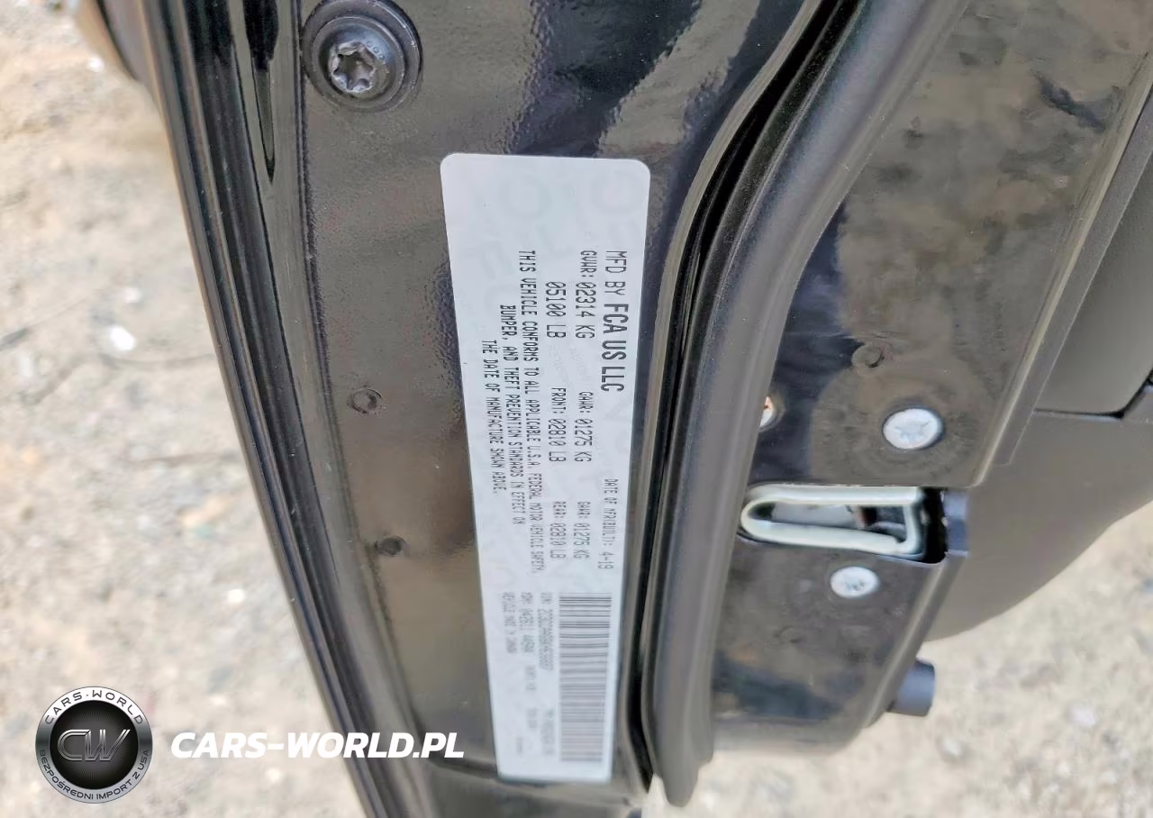 2019 Chrysler 300 Touring VIN:2C3CCAAG6KH636897 - 13