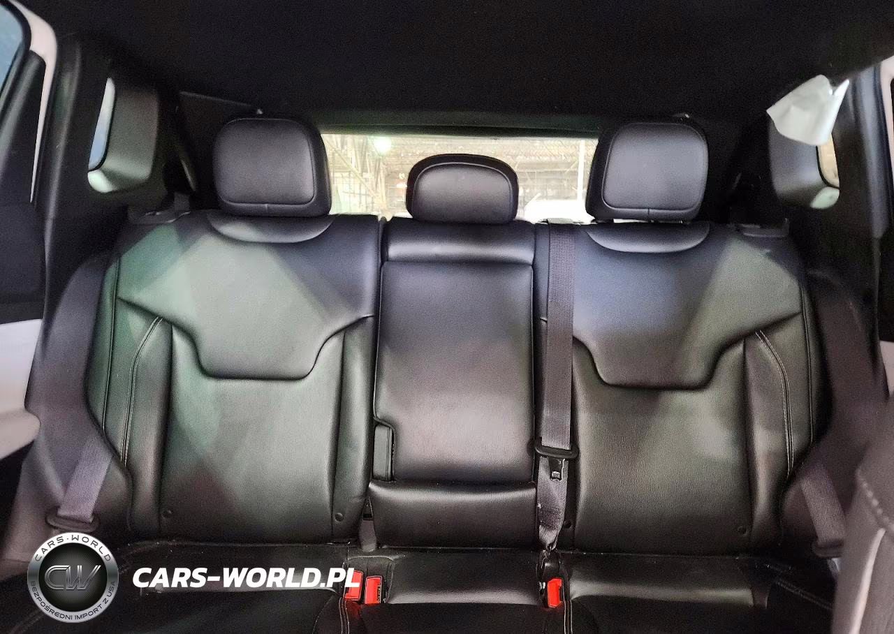 2026 Jeep Compass Limited VIN:3C4NJDCNXTT225731 - 10
