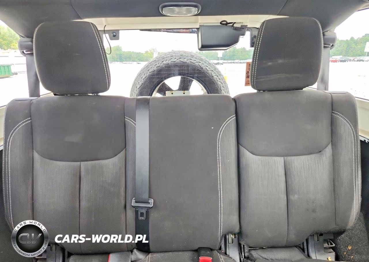 2015 Jeep Wrangler VIN:1C4BJWEG8FL537320 - 10