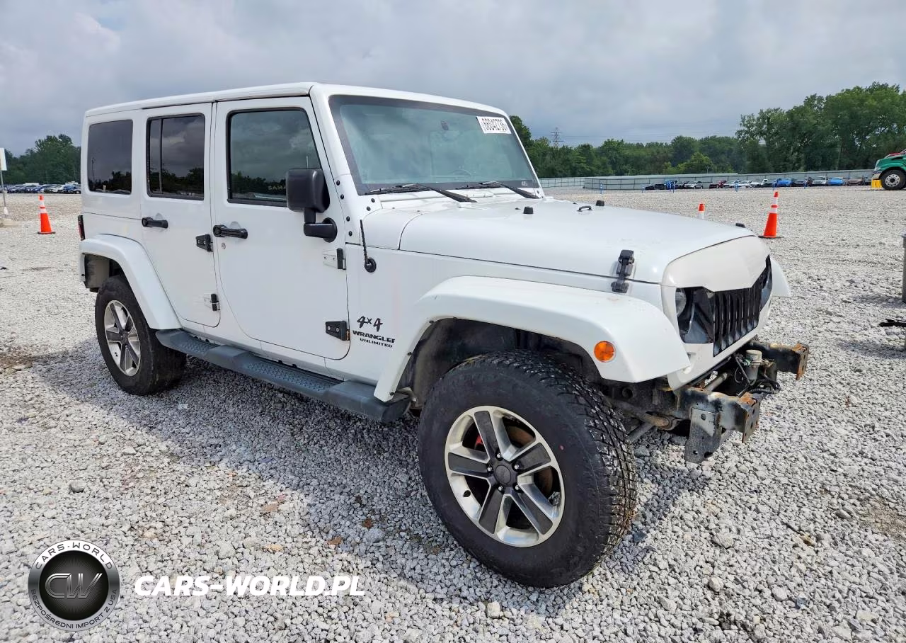 2015 Jeep Wrangler VIN:1C4BJWEG8FL537320 - 4