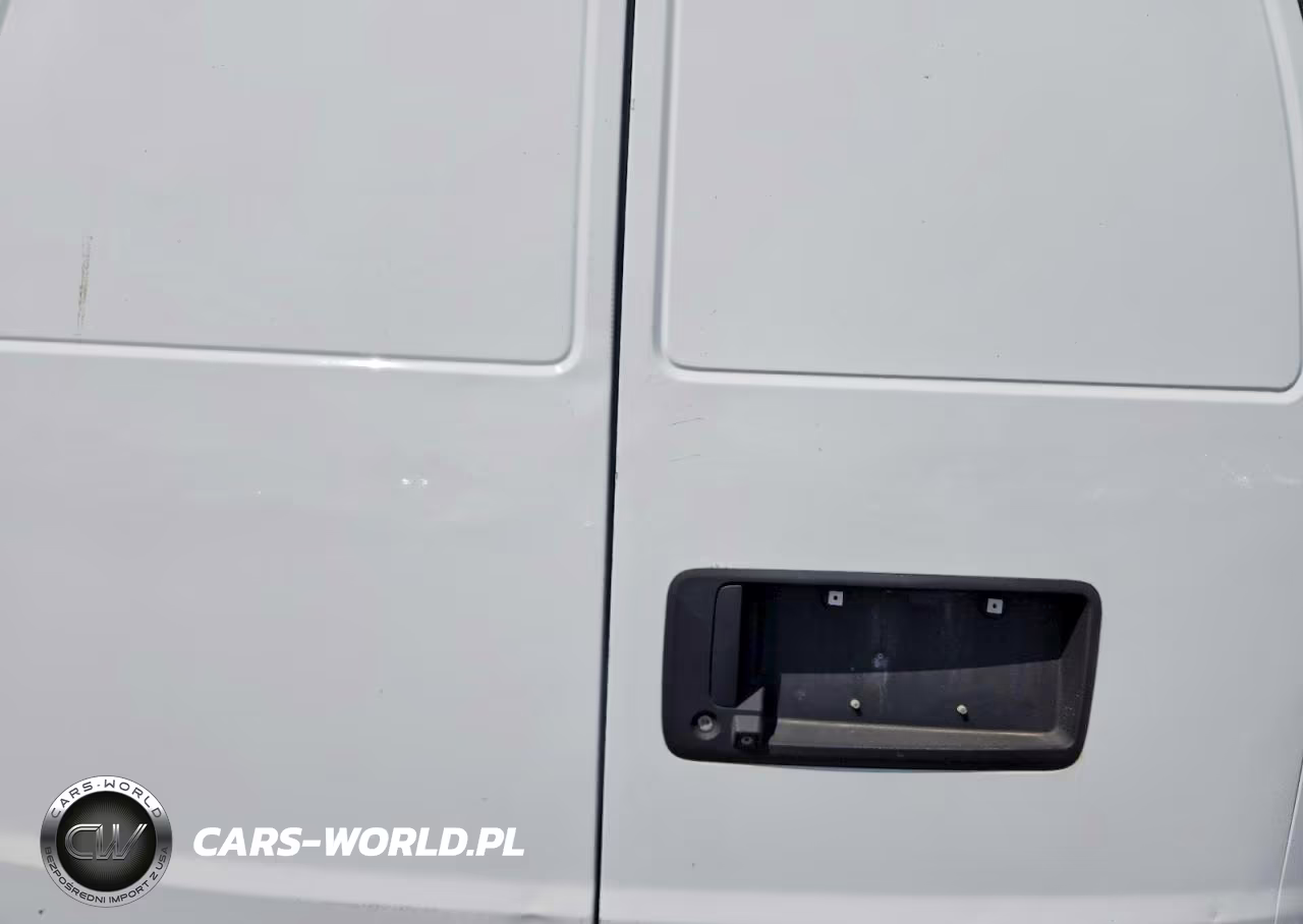 2017 Chevrolet Express 3500 Cargo Delivery Van VIN:1GCZGHFG7H1351242 - 10