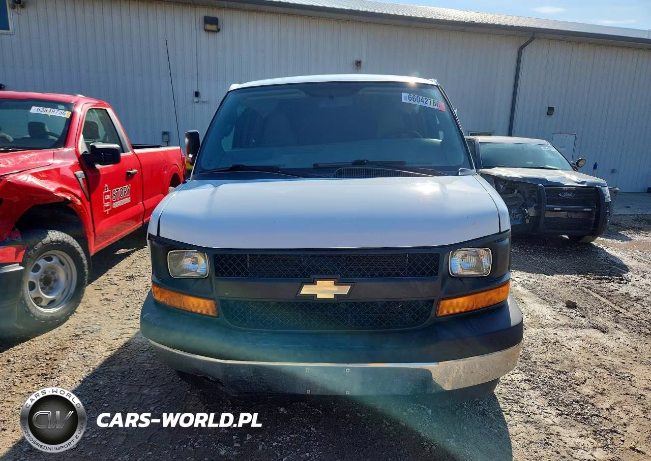2017 Chevrolet Express 3500 Cargo Delivery Van VIN:1GCZGHFG7H1351242 - 5