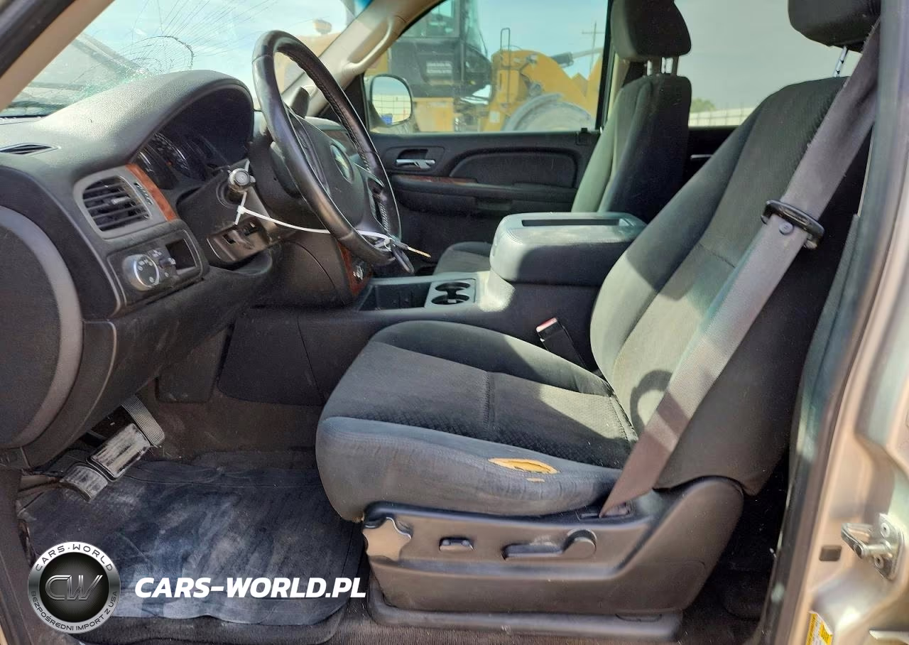 2008 Chevrolet Tahoe C1500 VIN:1GNFC13J28R267974 - 7