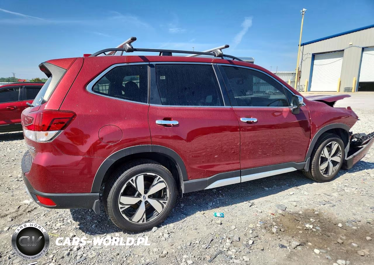 2019 Subaru Forester Touring VIN:JF2SKAWC0KH503513 - 3