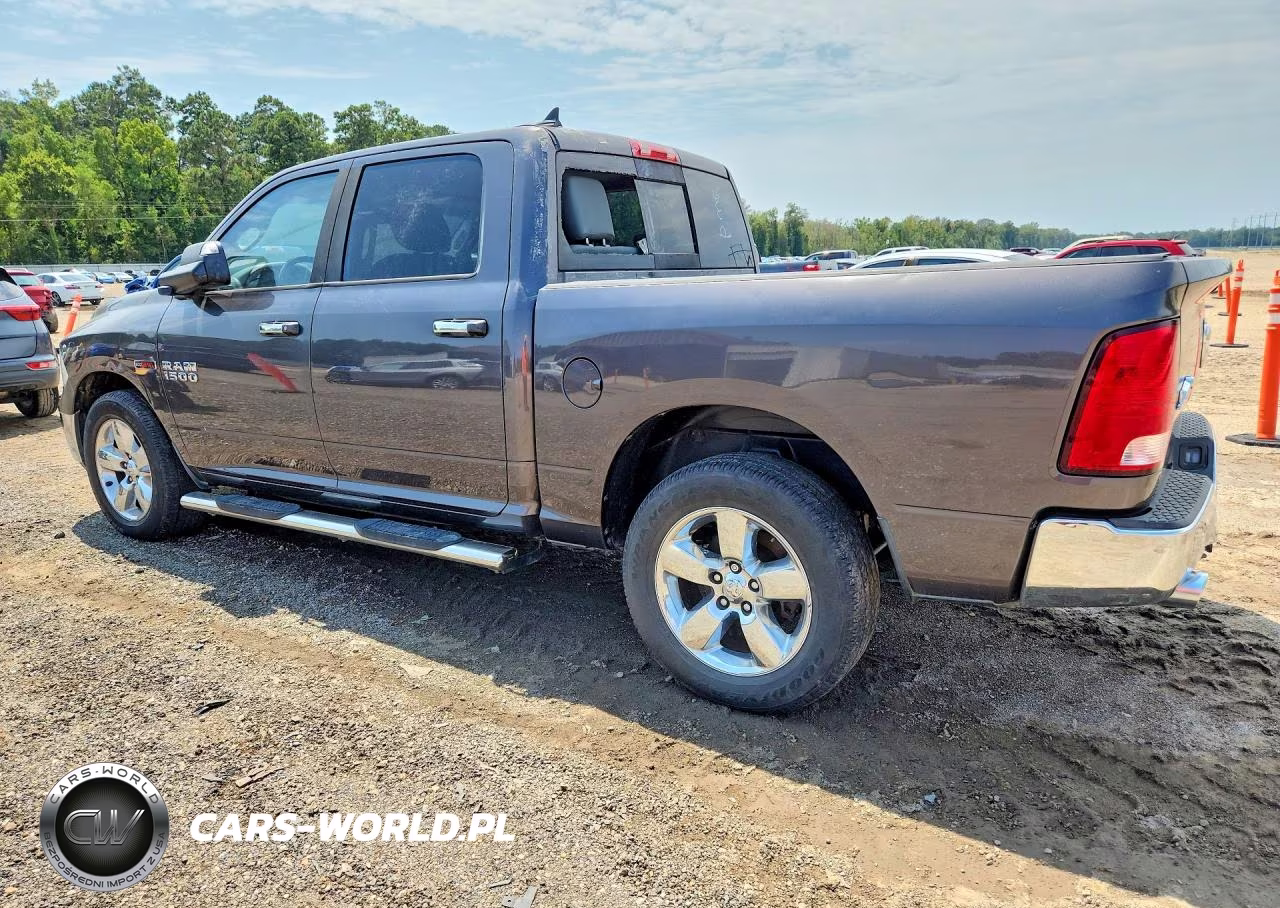 2015 Ram 1500 Big Horn VIN:1C6RR7LM7FS531768 - 2