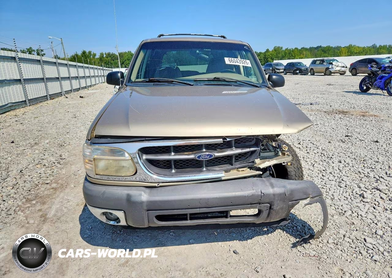 2000 Ford Explorer Xlt VIN:1FMZU63P5YUB60270 - 5
