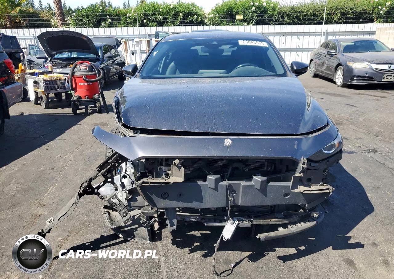 2019 Mazda 3 Preferred VIN:JM1BPAMM2K1120225 - 5