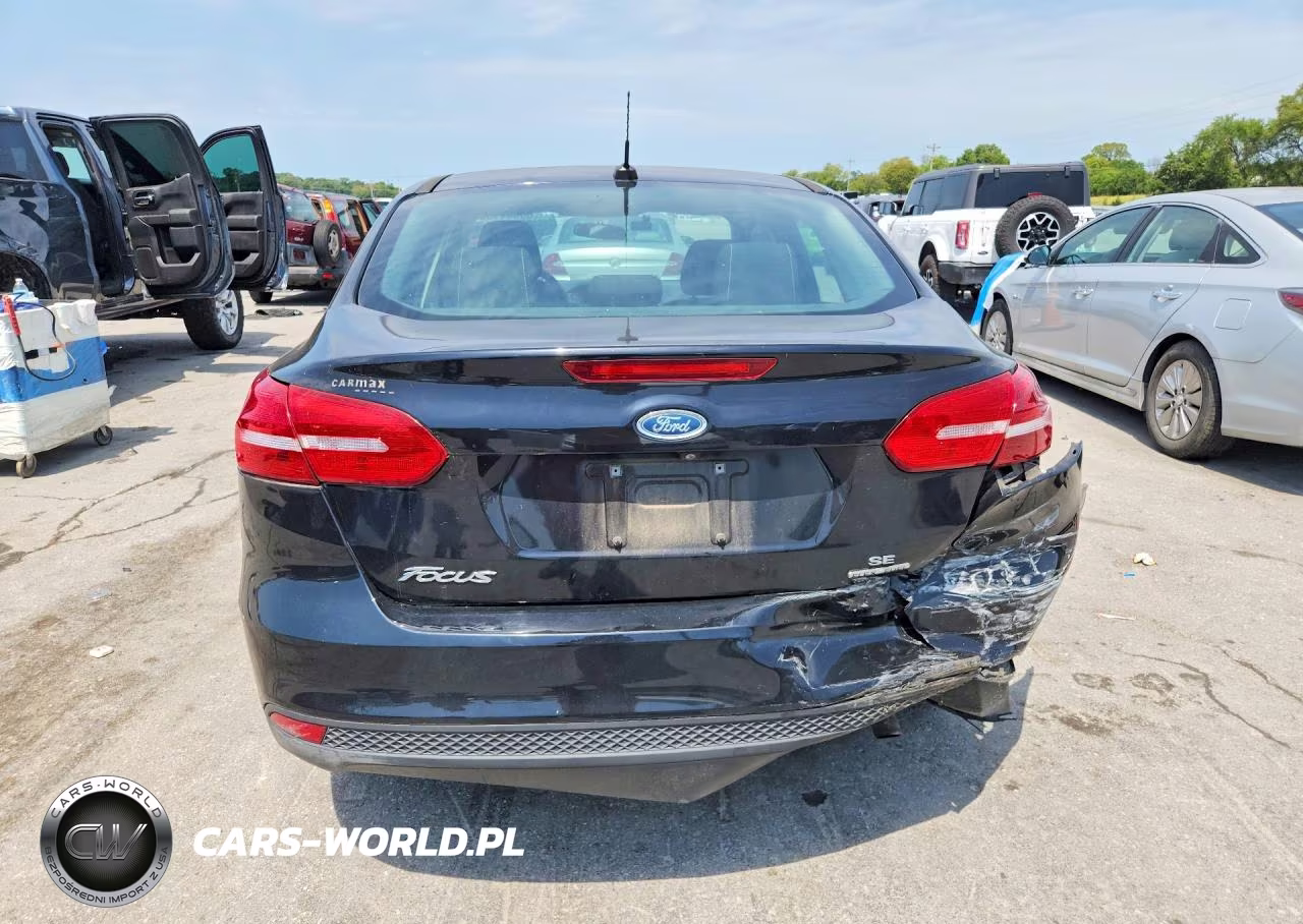 2016 Ford Focus Se VIN:1FADP3F2XGL300926 - 6